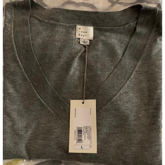 A New Day Womens Fine Gauge V-Neck Sweater Size Large - Picture 3 of 7